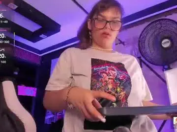 Kittyblossom_  live sex cam