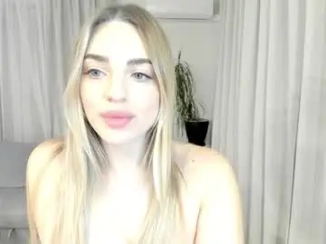 Nicole_blueberry  live sex cam