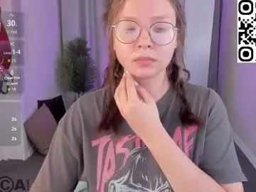 Noora_moore  live sex cam