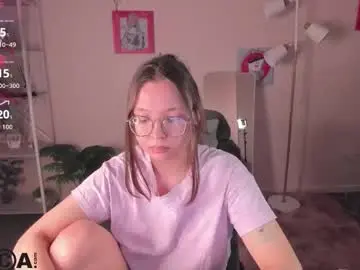 Noora_moore  live sex cam