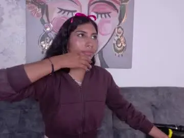 Taty_miller  live sex cam