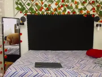 Vlisper  live sex cam