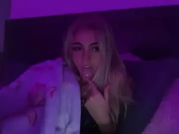 Alorahvega  live sex cam