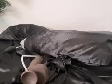 Alorahvega  live sex cam