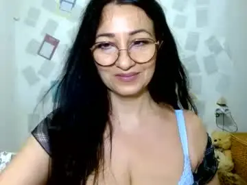 Ginaoneon  live sex cam