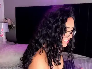 Isaxcurves  live sex cam