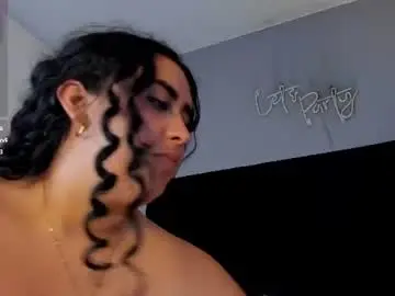 Isaxcurves  live sex cam