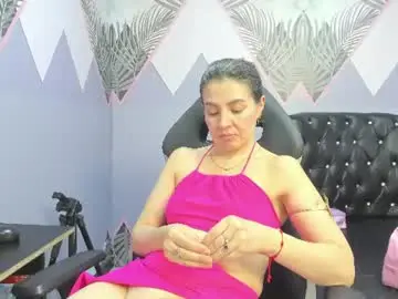 Kendal_busgter  live sex cam