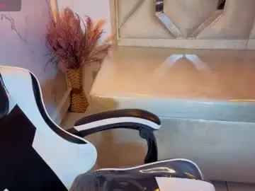 Naomi_tp  live sex cam