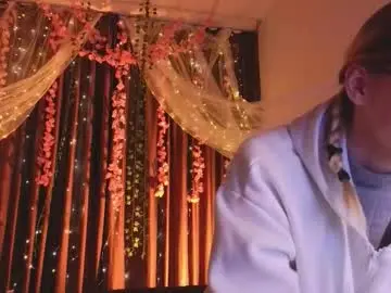 Shark_attack52  live sex cam