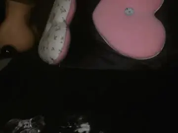 Sugacookie69  live sex cam