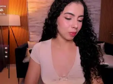 Carolyn_collins  live sex cam