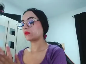 Isabella_piercee  live sex cam