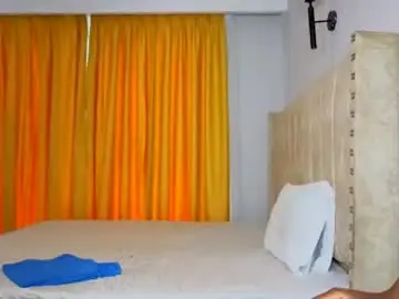 Kissme_lunah  live sex cam