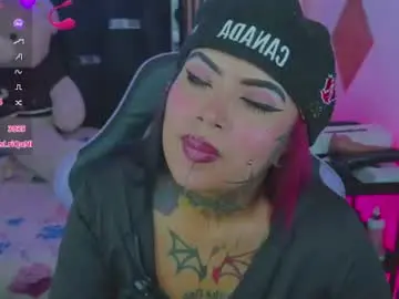 Lauri_ink  live sex cam