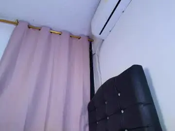 Mia_depp  live sex cam