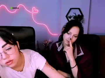 Milki_wey  live sex cam