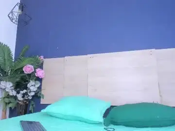 Prisilarivas_  live sex cam