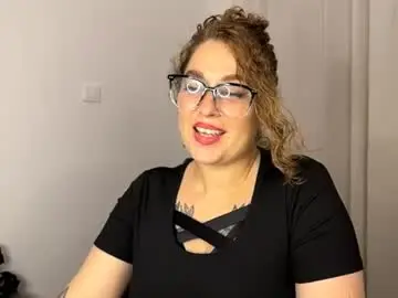 Ruthless_111  live sex cam