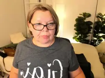 Shannonshine  live sex cam