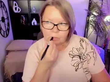 Shannonshine  live sex cam