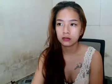 The_girl_in_the_street  live sex cam
