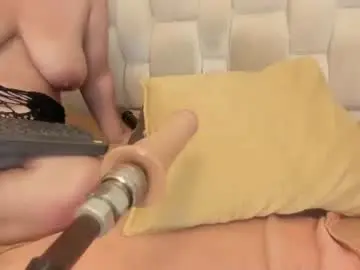 Adaporter  live sex cam
