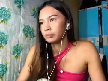 Jenhiggens  live sex cam