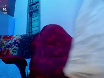 Katy_jhomson  live sex cam