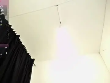 Katy_jhomson  live sex cam
