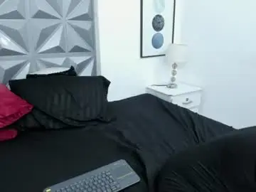 Lucy_morgan1  live sex cam