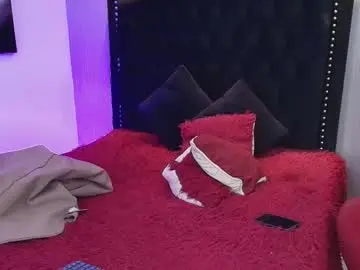 Luna_and_titan  live sex cam