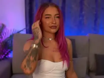 Monicakarter  live sex cam