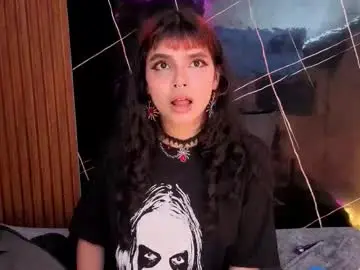 Raven_rox_  live sex cam