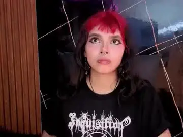 Raven_rox_  live sex cam