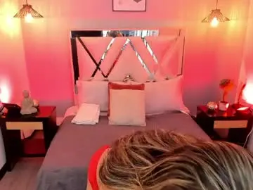 Scarlet__69  live sex cam
