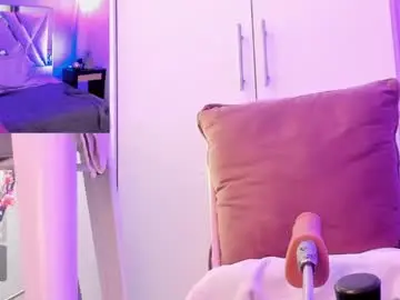 Scarlet__69  live sex cam