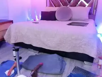 Scarlet__69  live sex cam