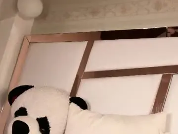 Sussie_thompsom  live sex cam