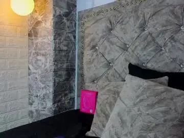 Thaliavegas  live sex cam