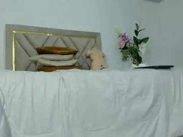 Violet_queen2  live sex cam