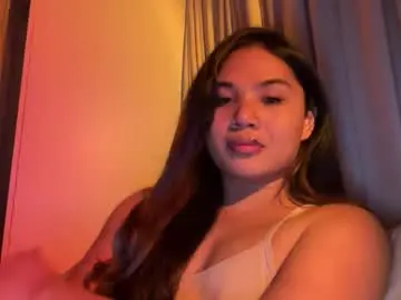 Yllanahard  live sex cam