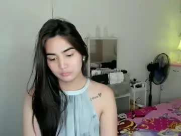 Alovelydollnica  live sex cam