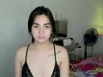 Alovelydollnica  live sex cam