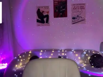 Lilihalvorsen  live sex cam