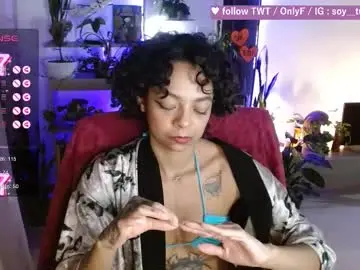 Sweet_bluee  live sex cam