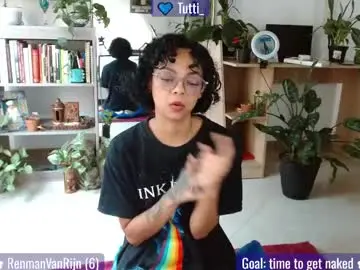 Sweet_bluee  live sex cam