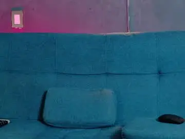 Trinity_jonnes  live sex cam