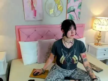 Trouble_13_  live sex cam