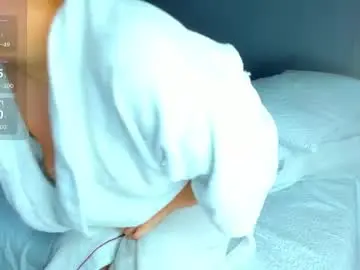 Candy_millers  live sex cam